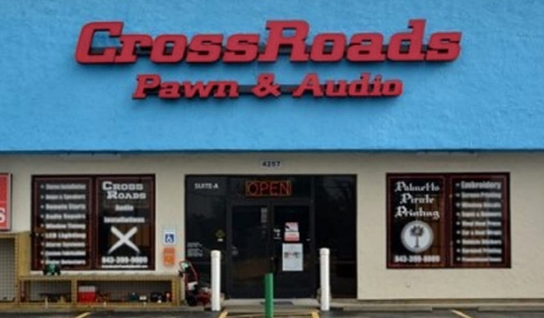 This S.C. Pawn Shop's New Sign Trolling Dick's Sporting Goods Over AR-15s Is Right on Target