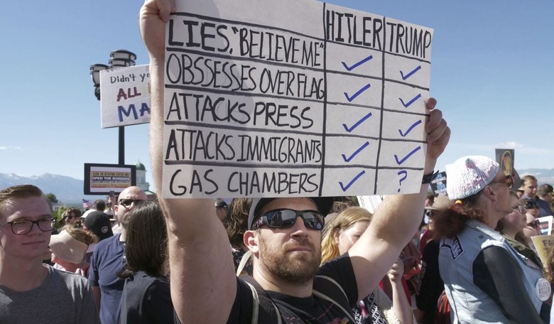 Pro-Life Protester at Immigration Rally: Abortion Is the 'True Family Separation'