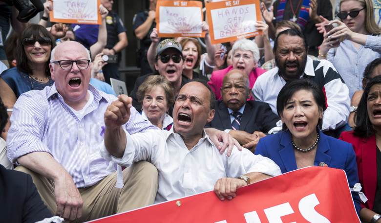 House Dems, John Cusack Block Border Patrol Office in Protest