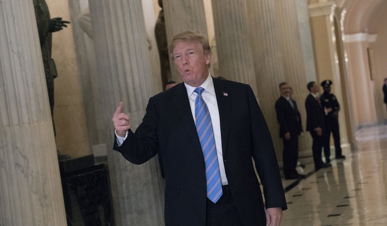 Trump Rallies House GOPs to Keep His Wish List in Immigration Bill