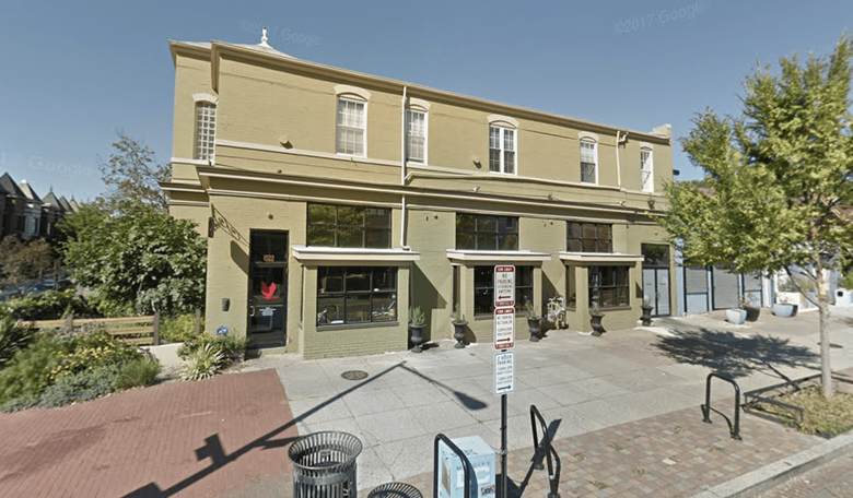 People Trying to Harass Restaurant That Kicked Out Sanders Get the Wrong Red Hens