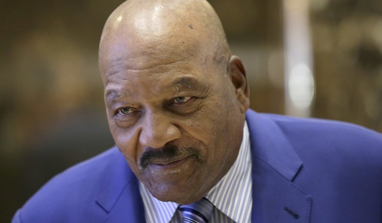 Trump Praises Hall of Famer Jim Brown, Touts Record-Low Black Unemployment, After 2020 Endorsement