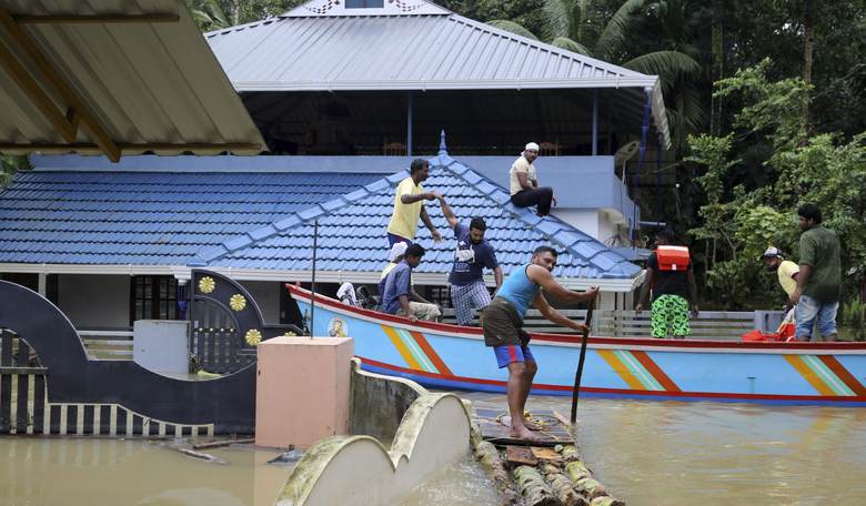 Baptists Rush to Rescue Victims of India's Worst Floods in Generations