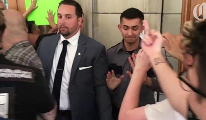 Antifa Protest Against Police Brutality at Portland City Hall Turns Violent