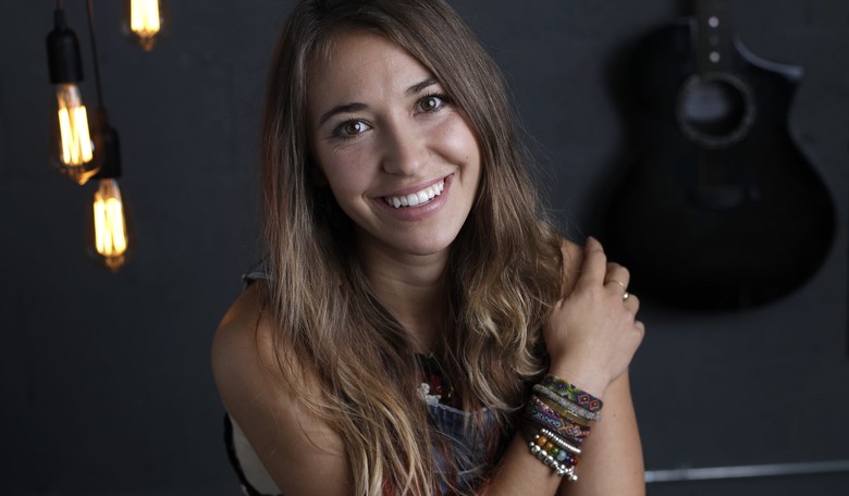 Rising Christian Star Lauren Daigle Beats Ariana Grande, Drake, Nicki Minaj on Billboard 200
