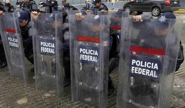 Caravan of Illegals Clash With Police at Mexico-Guatemala Border