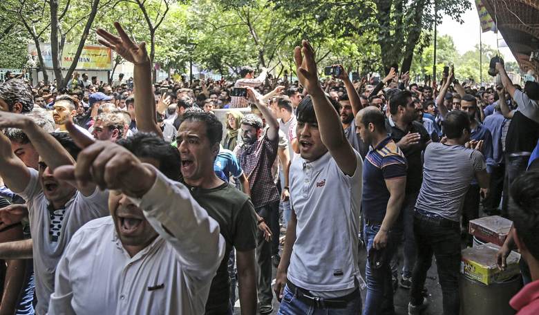 As Iran Wobbles, Washington Is Still Without a Winning Strategy