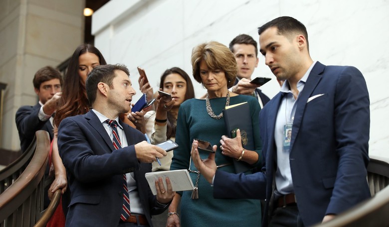 Murkowski Becomes First GOP Senator to Vote Against Kavanaugh