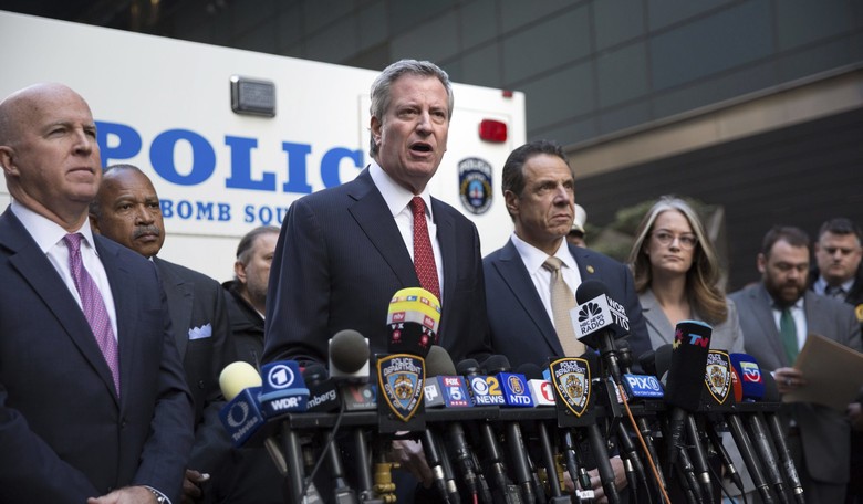 De Blasio Warns 'We're Not Out of the Woods' Until Bomber Caught