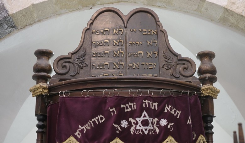 The Anti-Semitic Massacre Is the Latest Manifestation of the American Lunatic Fringe