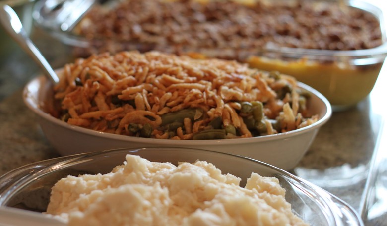 Five Dishes You Should Never Bring to Thanksgiving Dinner
