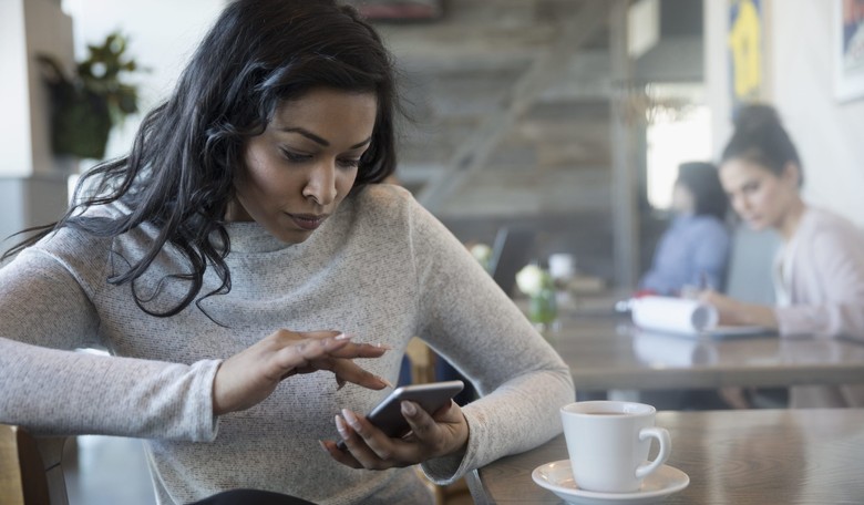 Ten Things That Are Practically Obsolete Now that We Have Smartphones