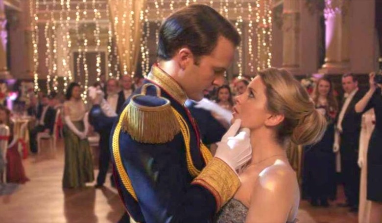 The 10 Best Netflix and Hallmark Christmas Movies