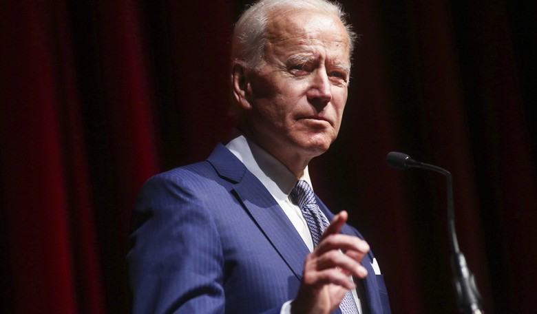 Democrats' 2020 Field Shaping Up to Be an Entertaining 'Old vs Young' Slugfest