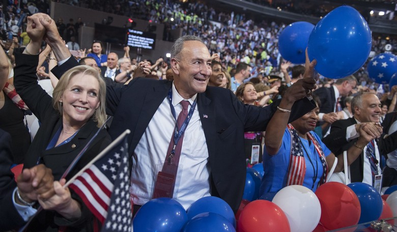 Schumer on Crowded 2020 Field: 'Let a Thousand Flowers Bloom'