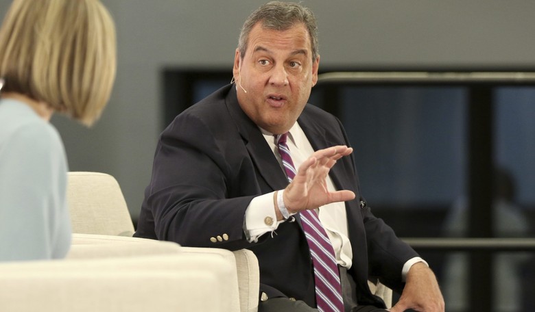 Christie: ‘I Can Guarantee You’ Trump Will Take Executive Action to Build Border Wall