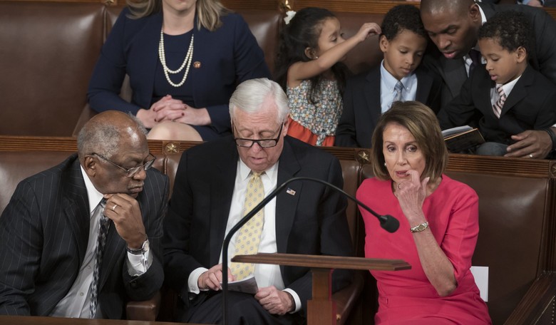 UPDATE: Omar Apologizes After Pelosi-Hoyer Rebuke, Still Pokes 'Problematic' AIPAC