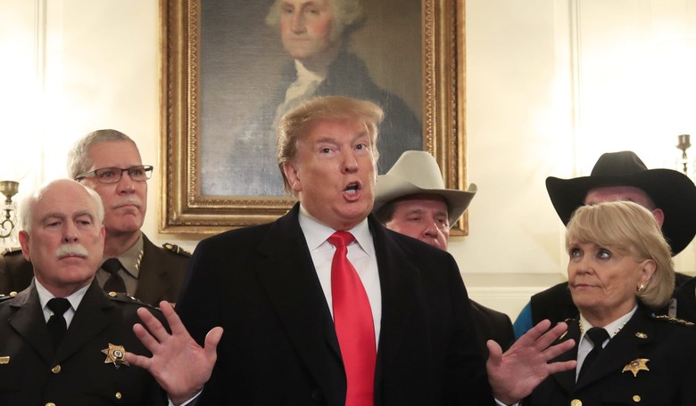 Trump Mocks Beto's 'Tiny Little Line' Ahead of Dueling Rallies in El Paso