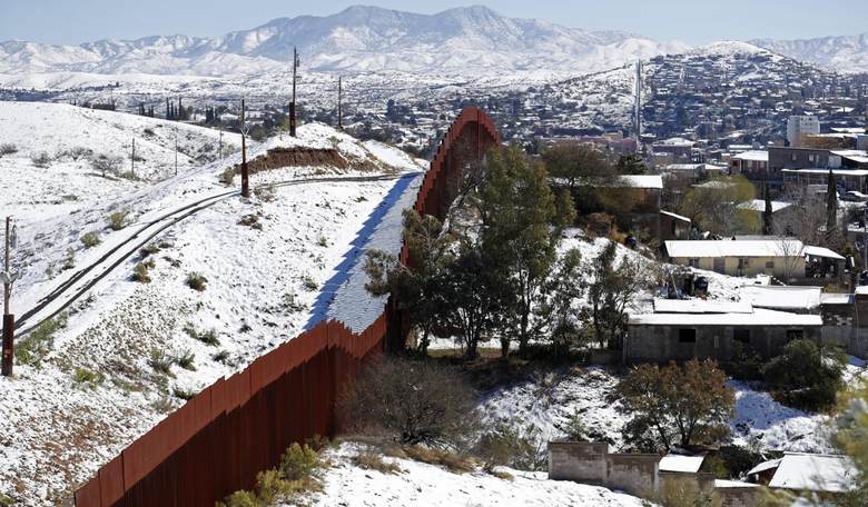 13 Republicans Join House Dems to Block Trump's National Emergency