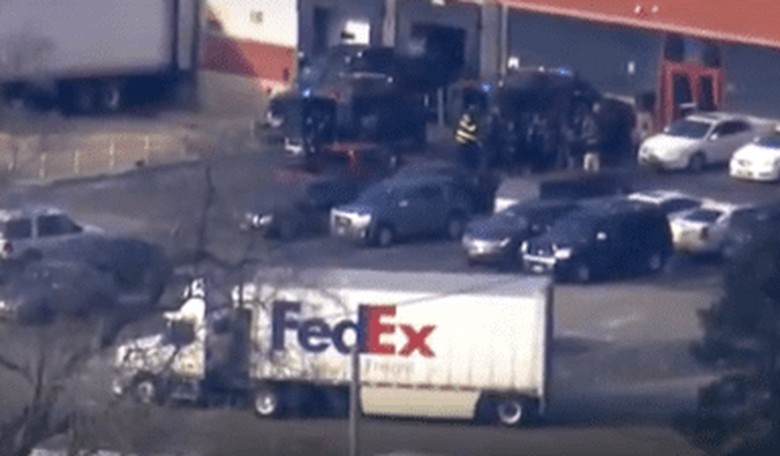 Mass Shooting in Chicago Suburb, Four Police Officers Reportedly Shot