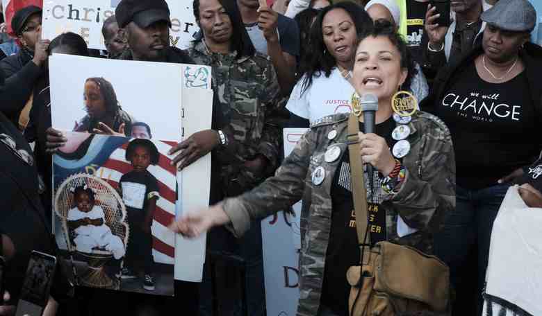 Black Lives Matter L.A. Co-Founder Refers to Cops as ‘Slave Catchers,’ Refuses to Engage Them