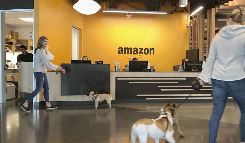Muslim Workers File Charges Against Amazon for Failing to Accommodate Their 'Religious Needs'