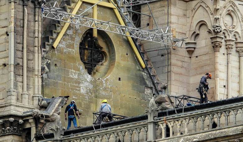 Architect's Vision for Rebuilt Notre Dame Worse Than Burned Version