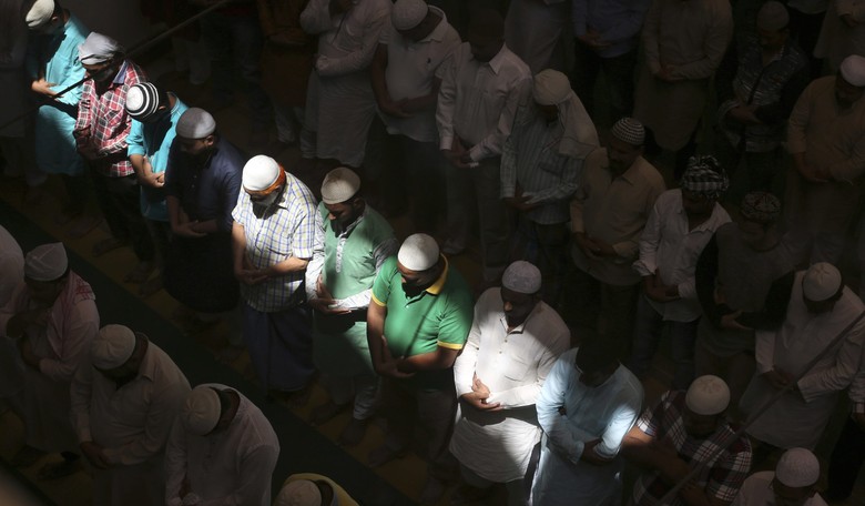 Should Christian Churches Allow Muslim Prayers? This Anglican Congregation Thinks So