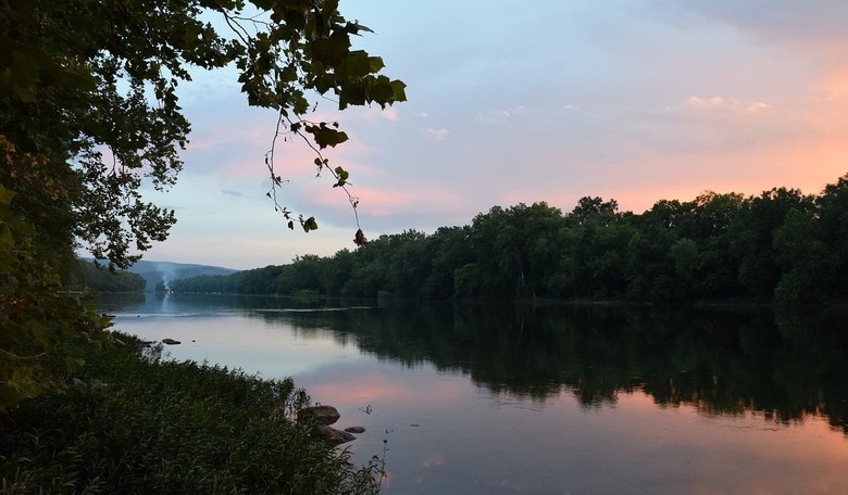 Real America Sits at One End of the Potomac—and at the Other
