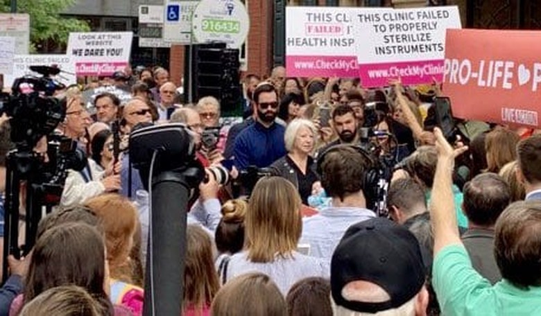 Prayerful Pro-Life Advocates Descend on Philly to Counter Dem's Unhinged Attacks, Highlighting Differences in Activists
