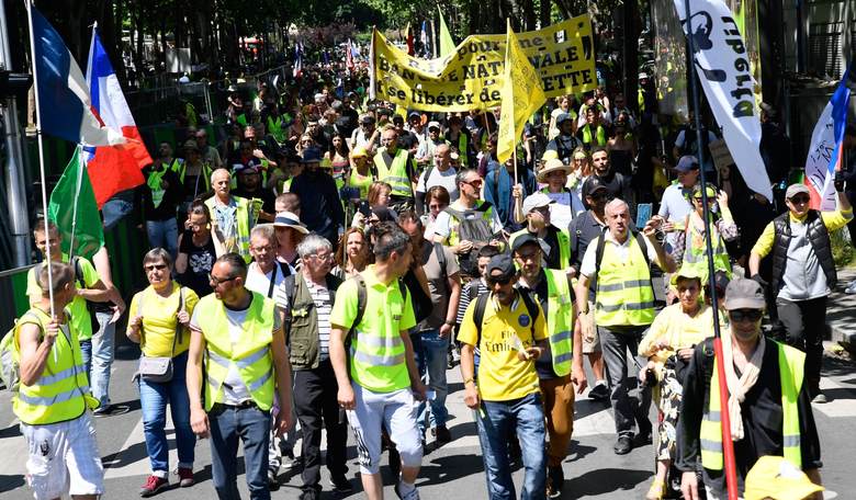 Why Are the Western Middle Classes So Angry?