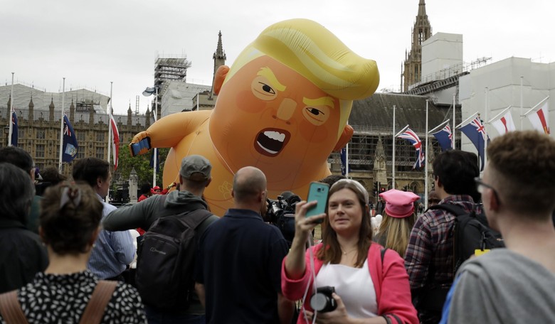 Baby Trump Balloon Knifed at Alabama-LSU Game