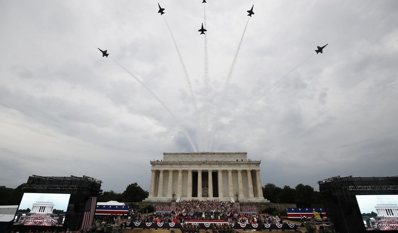 The Morning Briefing: Burning the Flag with Hope of a 'World Without America'