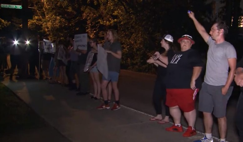 Anti-Gun Agitators Harass Sen. McConnell at His Home: 'Just Stab the Motherf*cker in the Heart!'