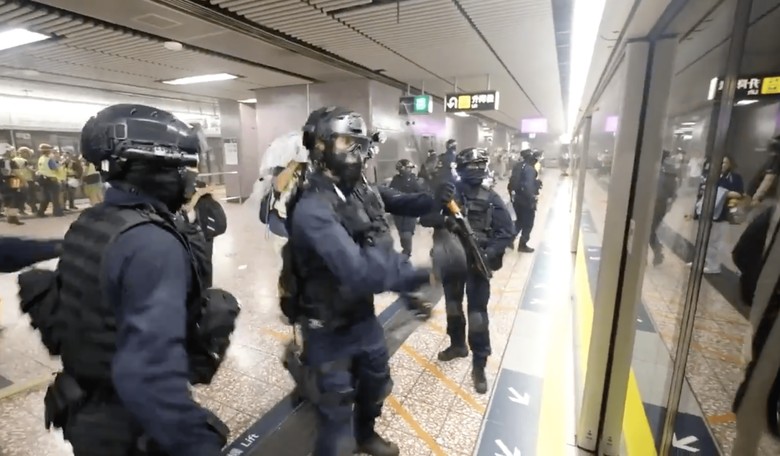 [VIDEO] China Uses Brute Force Against Hong Kong Protesters