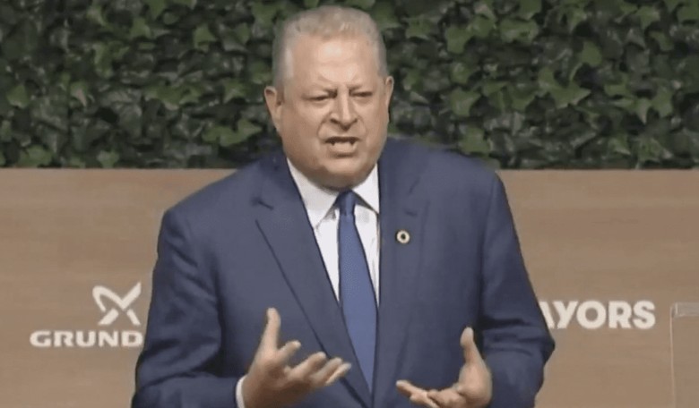 Al Gore Calls Climate Change a 'Life or Death Battle' in Fiery Speech