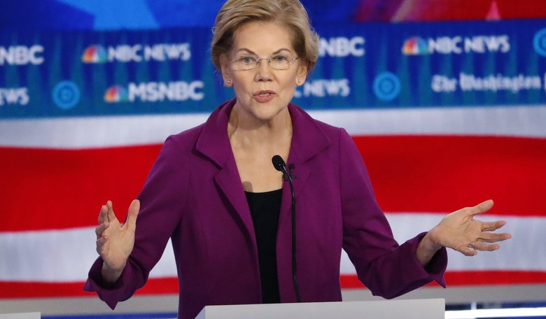 Black School-Choice Protesters Shout Down Warren Speech Celebrating Black Women