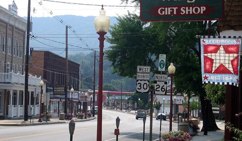 Liberals’ Direct Cash Payments Promise to Do to Main Street What They've Done to the Black Community: Crush It