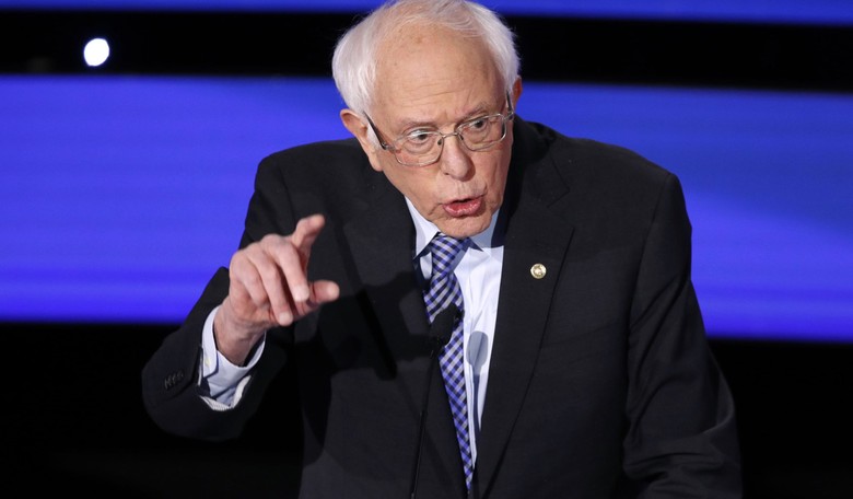 Sanders Apologizes to Biden for Bringing Up Biden's Corruption Problem