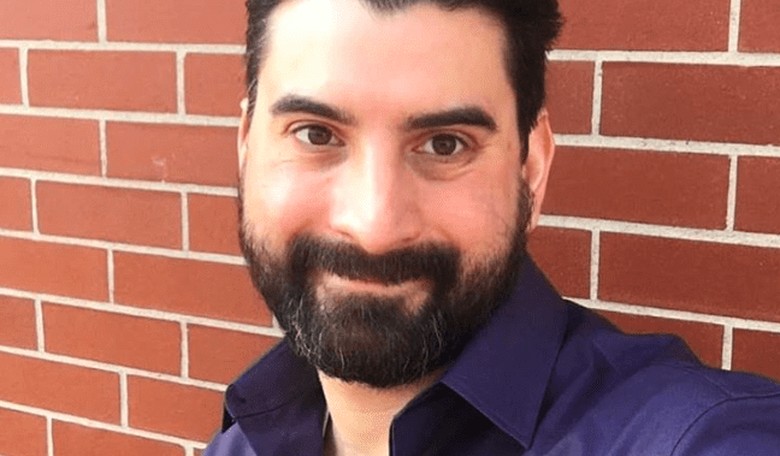 Verified Journalist on Twitter Calls Police on Target Manager Over a Toothbrush: Backfires Spectacularly