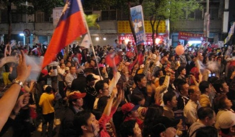 Taiwan Rejects Communist China as Hong Kong Watches