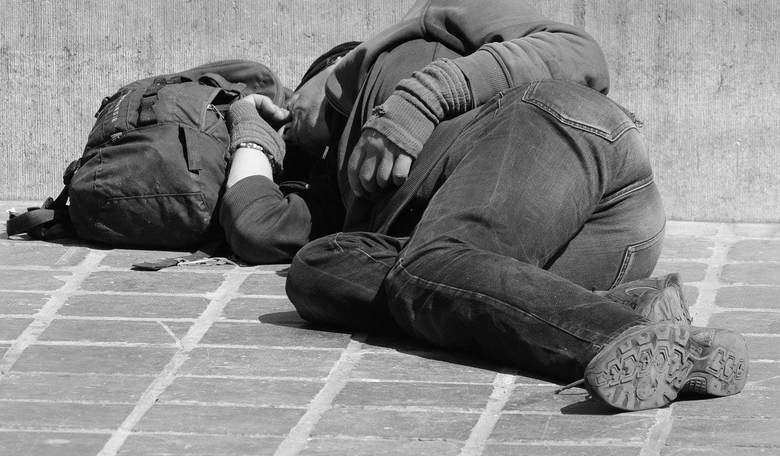 Ohio Town Rolls Out Red Carpet for Homeless. Is Shocked When Stream of Homeless Show Up.