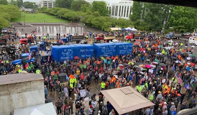 Oregon Senate Republicans Walk Out to Deny Quorum Over Cap-and-Trade Bill