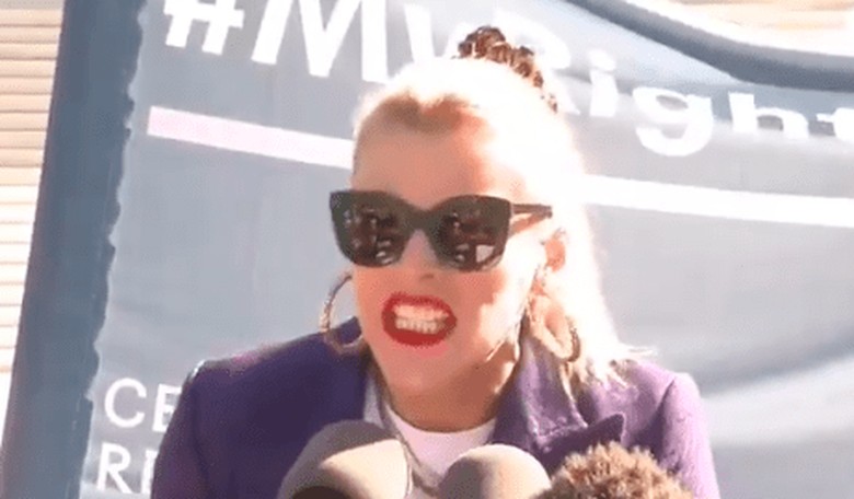 Shrieking D-List Actress Credits Abortion for Her (Pathetic) Career and Happiness