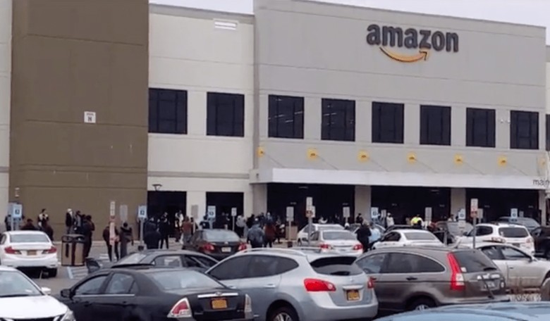 Fired Amazon Employee Returned to Work to Organize Strike After Being Ordered to Quarantine