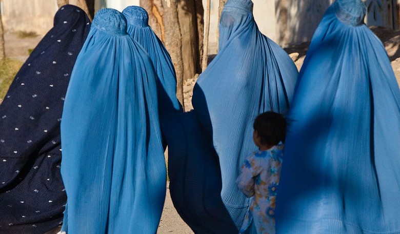 New York Imam Finds the Key: Coronavirus Comes from Women Showing Too Much Ankle