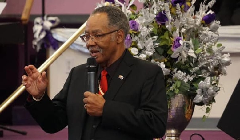 Virginia Pastor Who Defiantly Held Church Service Dies of New Chinese Coronavirus