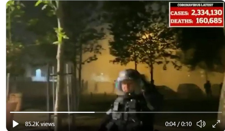 Riots Erupt in France as Muslims Accuse Police of 'Heavy-Handedness' in Enforcing Coronavirus Lockdown