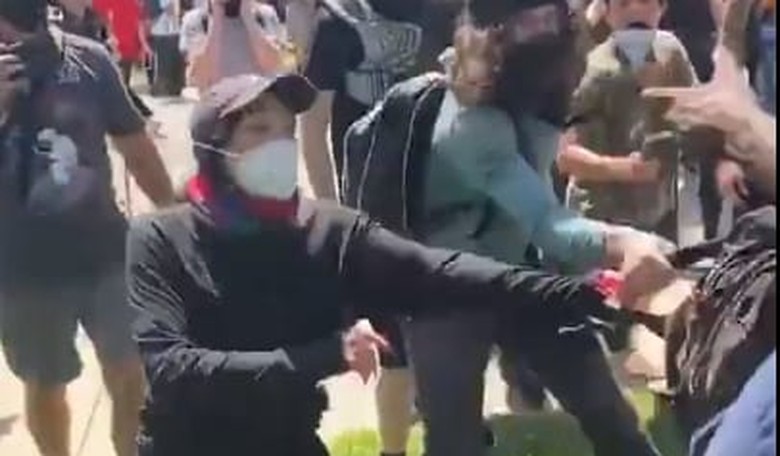 VIDEO: White Masked Antifa Attack Black Police Officer, Call Him N-Word
