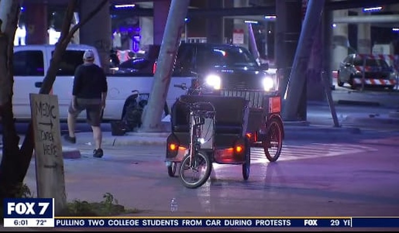 Police in Austin and San Antonio Protected Protesters and the Alamo Tuesday Night
